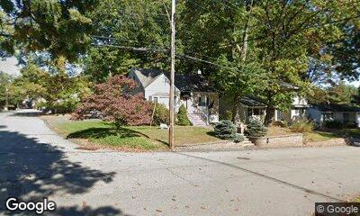 7 ROANOKE AVE